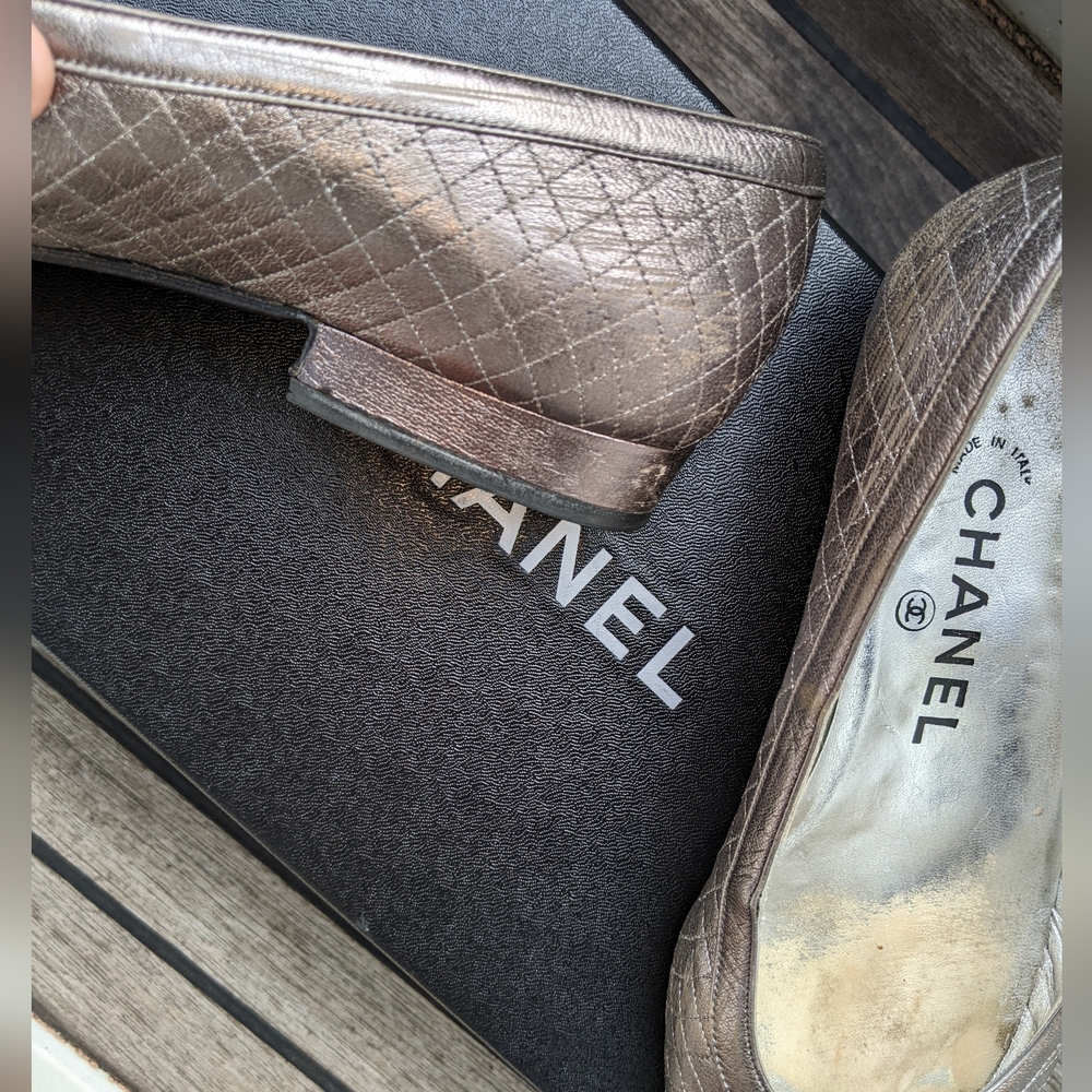 🤍 Authentic Chanel quilted leather loafers🤍 - Picture 4 of 6